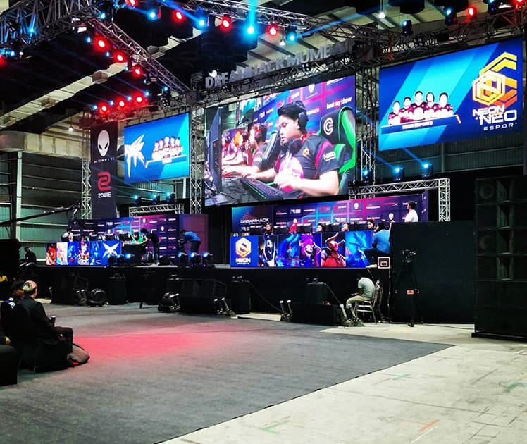 DreamHack Competitive Stage