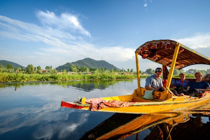 Shikara ride-Places to visit in Kashmir